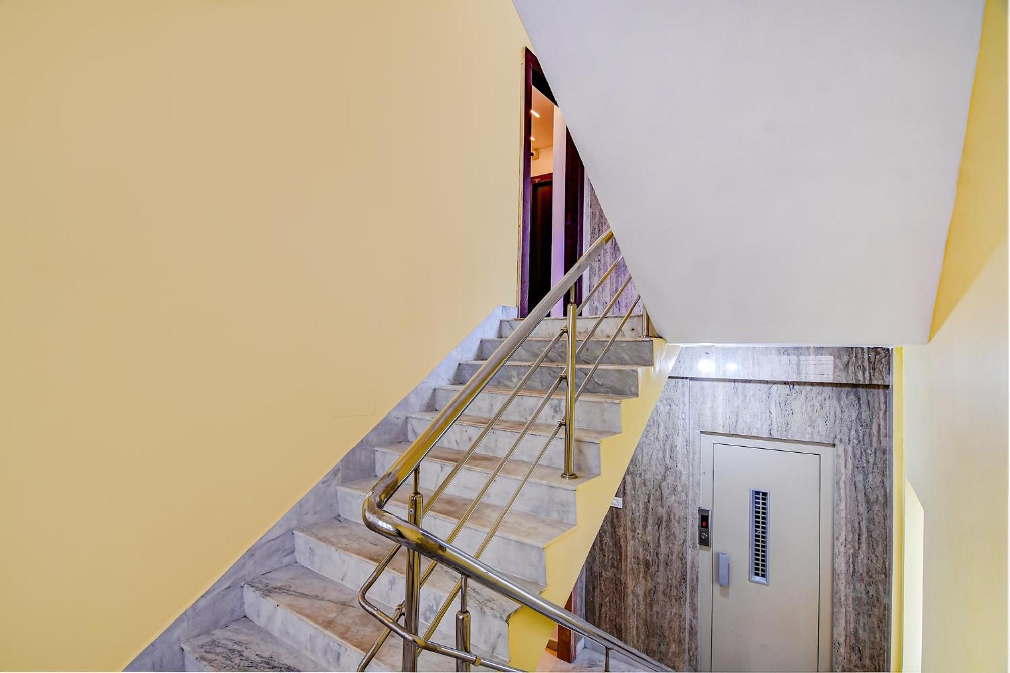 Fabhotel Heritage Ruby Calcutta Exteriör bild
